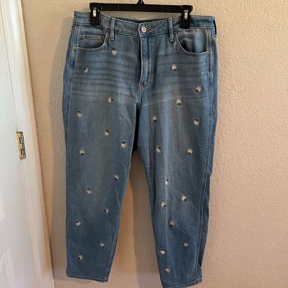 Hollister Straight Leg Jeans w/ White Rose Patches - Picture 1 of 5